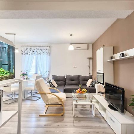 Mario'S Place Pula Zewnętrze zdjęcie